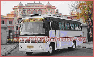Touristen Bus mit 35 Sitze