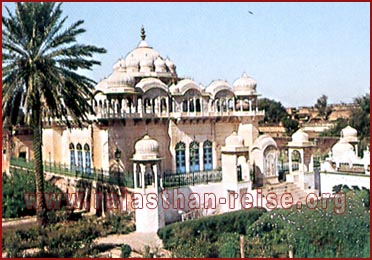 Cenotaph-Fatehpur, Rajasthan