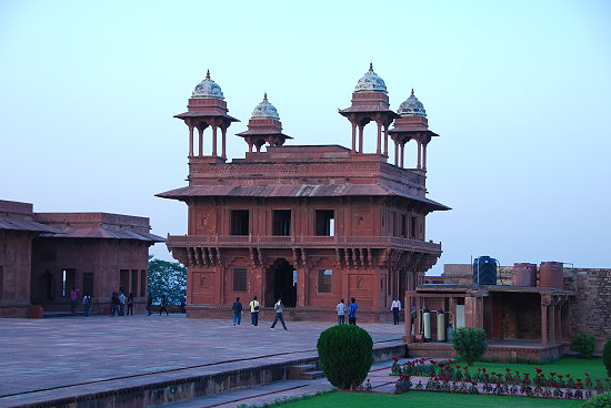 Diwan-i-Khas